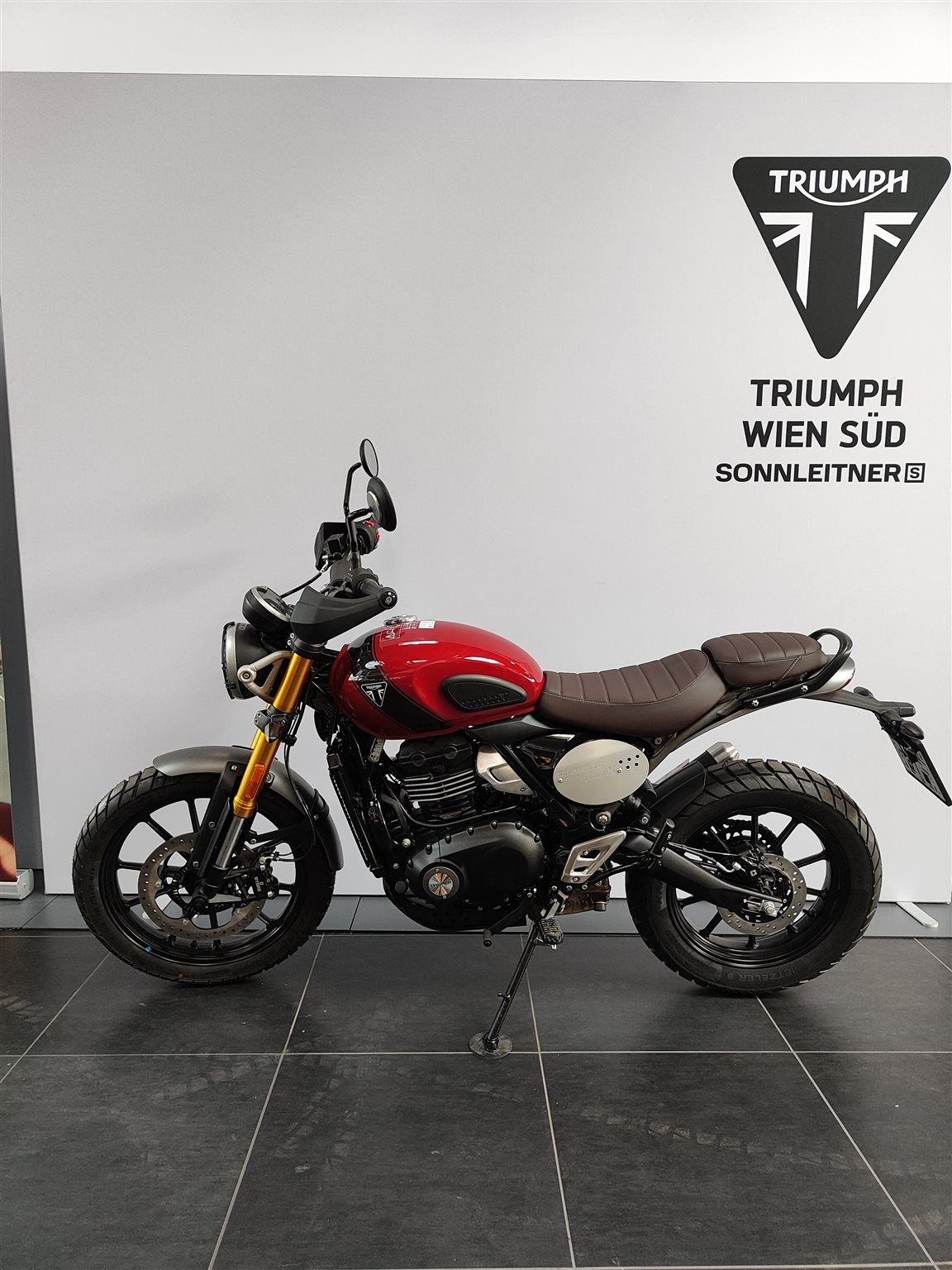 Triumph Scrambler 400 X