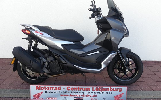 Gebrauchtmotorrad Aprilia SR GT 125 - Bild 1