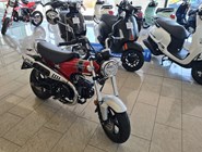 Honda Dax 125