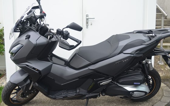 Gebrauchtmotorrad Honda ADV350 - Bild 2 Gebrauchtmotorrad Honda ADV350 - Bild 2