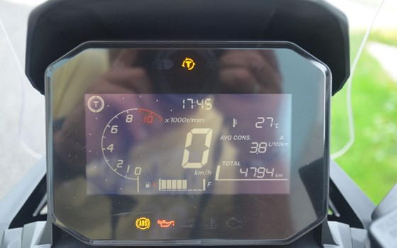 Gebrauchtmotorrad Honda ADV350 - Bild 3 Gebrauchtmotorrad Honda ADV350 - Bild 3