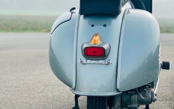 Gebrauchtmotorrad Vespa 150 GS - Bild 4