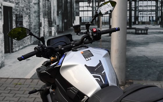 Gebrauchtmotorrad Yamaha MT-10 SP - Bild 7