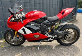 Ducati Panigale V4 S