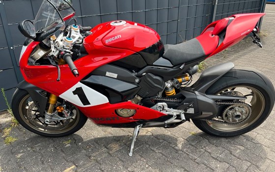Gebrauchtmotorrad Ducati Panigale V4 S - Bild 9