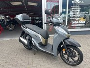 Honda SH300i
