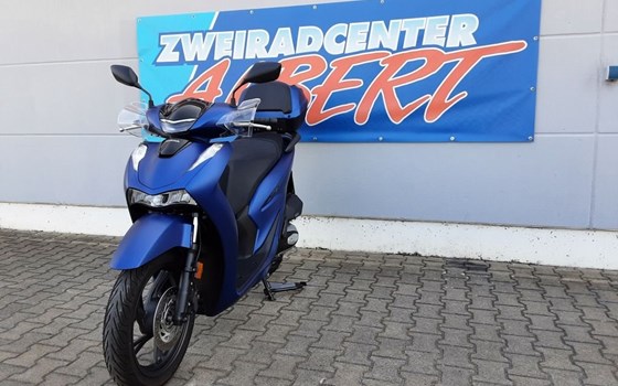 Gebrauchtmotorrad Honda SH125i - Bild 3
