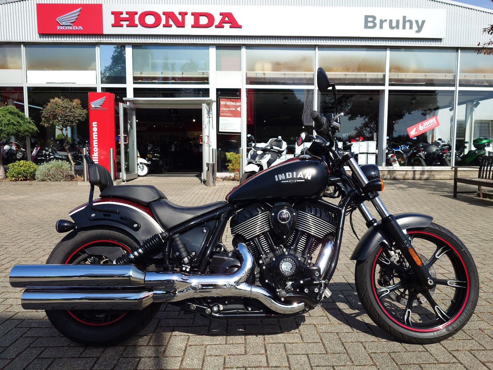Indian Chief Bobber Dark Horse