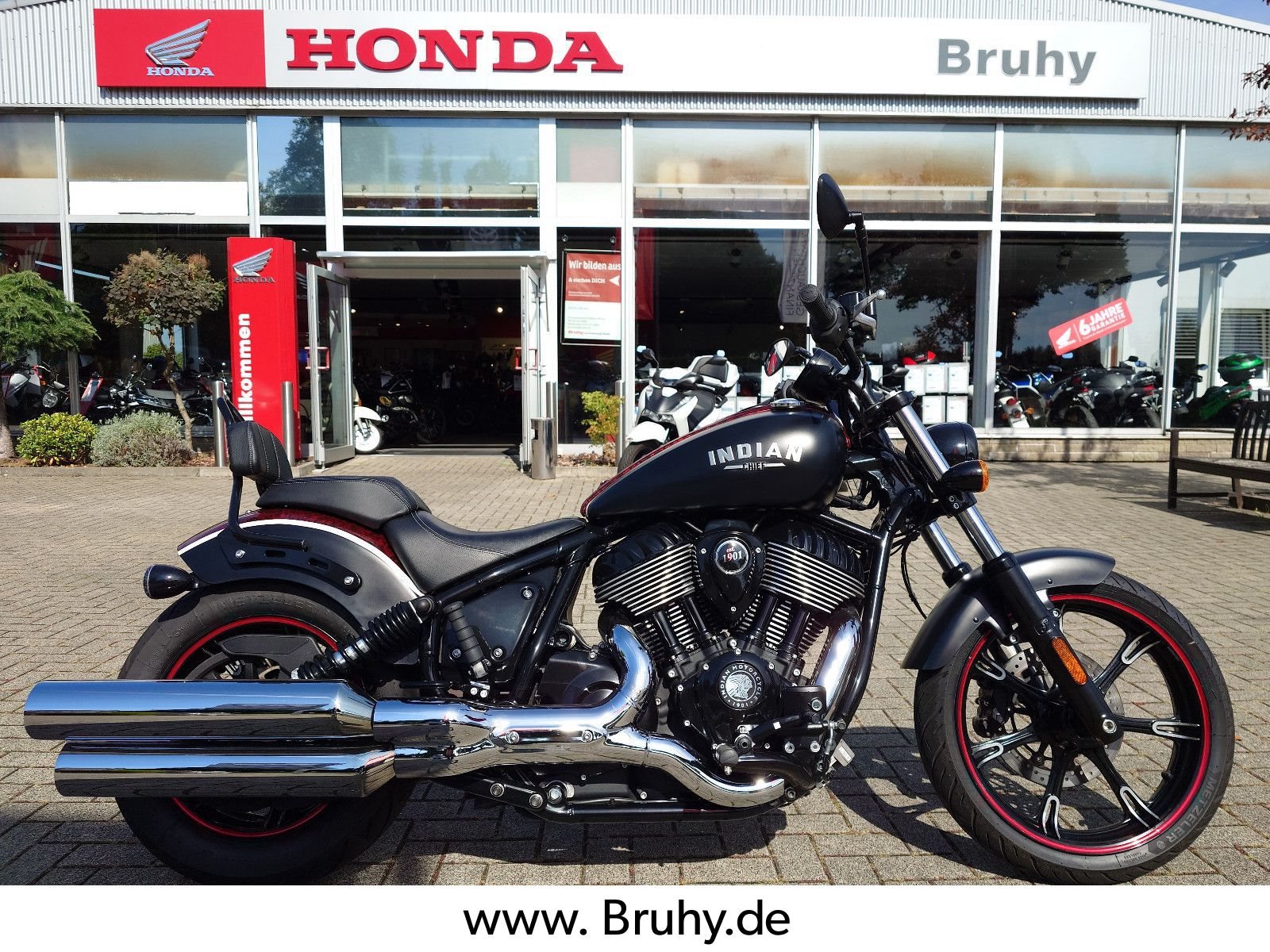 Indian Chief Bobber Dark Horse