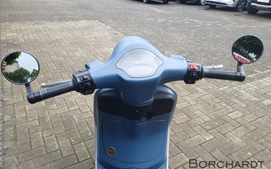 Neufahrzeug Vespa Primavera 125 Officina 8 - Bild 11