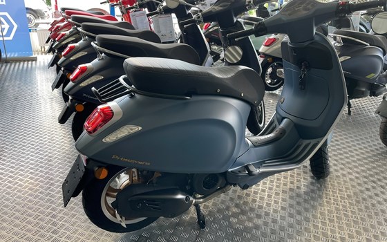 Neufahrzeug Vespa Primavera 125 Officina 8 - Bild 7