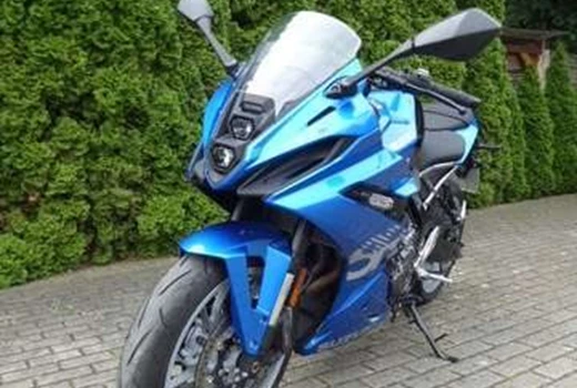 Suzuki GSX-8R