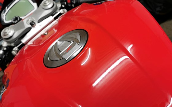 Gebrauchtmotorrad MV Agusta F4 1000 R - Bild 2 Gebrauchtmotorrad MV Agusta F4 1000 R - Bild 2