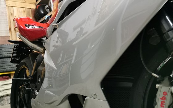 Gebrauchtmotorrad MV Agusta F4 1000 R - Bild 6 Gebrauchtmotorrad MV Agusta F4 1000 R - Bild 6