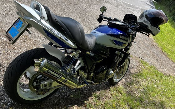 Gebrauchtmotorrad Suzuki GSX 1400 - Bild 3 Gebrauchtmotorrad Suzuki GSX 1400 - Bild 3
