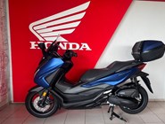 Honda Forza 125