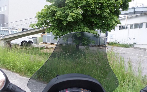 Gebrauchtmotorrad Piaggio MP3 400 Sport - Bild 10 Gebrauchtmotorrad Piaggio MP3 400 Sport - Bild 10