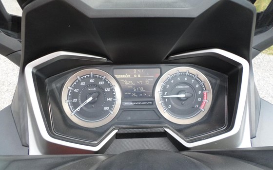 Gebrauchtmotorrad Honda Forza 350 - Bild 10 Gebrauchtmotorrad Honda Forza 350 - Bild 10