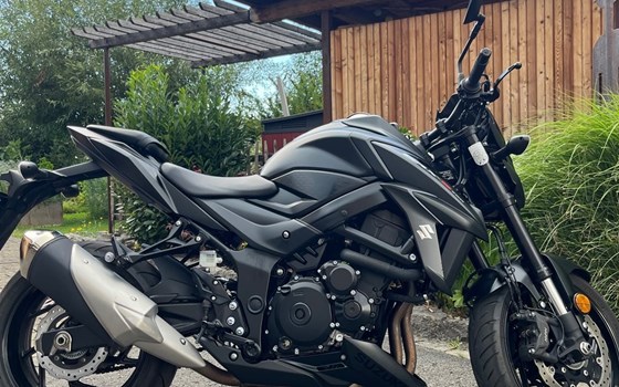 Gebrauchtmotorrad Suzuki GSX-S750 - Bild 2 Gebrauchtmotorrad Suzuki GSX-S750 - Bild 2