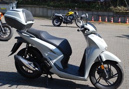 Neumotorrad Honda SH125i