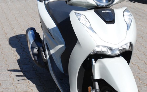 Neufahrzeug Honda SH125i - Bild 6