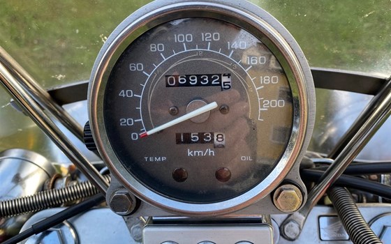 Gebrauchtmotorrad Honda VT1100 C Shadow - Bild 2 Gebrauchtmotorrad Honda VT1100 C Shadow - Bild 2