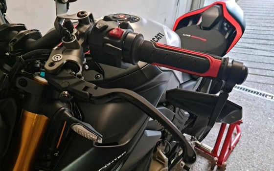 Gebrauchtmotorrad Ducati Streetfighter V4 SP2 - Bild 10