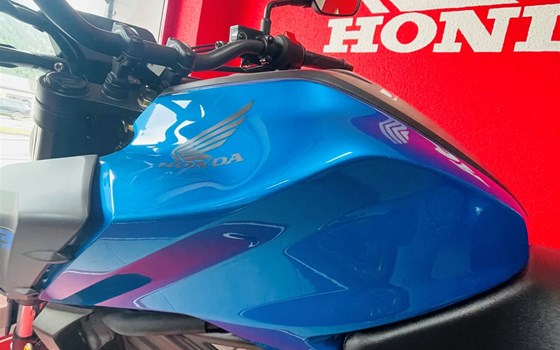 Neufahrzeug Honda CB125R - Bild 5 Neufahrzeug Honda CB125R - Bild 5
