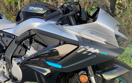 Neufahrzeug CFMOTO 675SR-R - Bild 3 Neufahrzeug CFMOTO 675SR-R - Bild 3