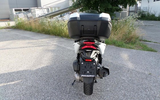 Gebrauchtmotorrad Honda Forza 125 - Bild 4 Gebrauchtmotorrad Honda Forza 125 - Bild 4