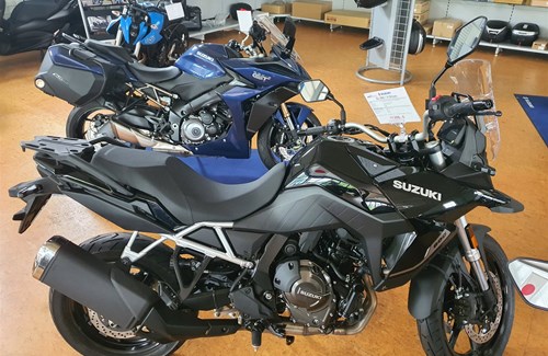 Neumotorrad Suzuki V-Strom 800