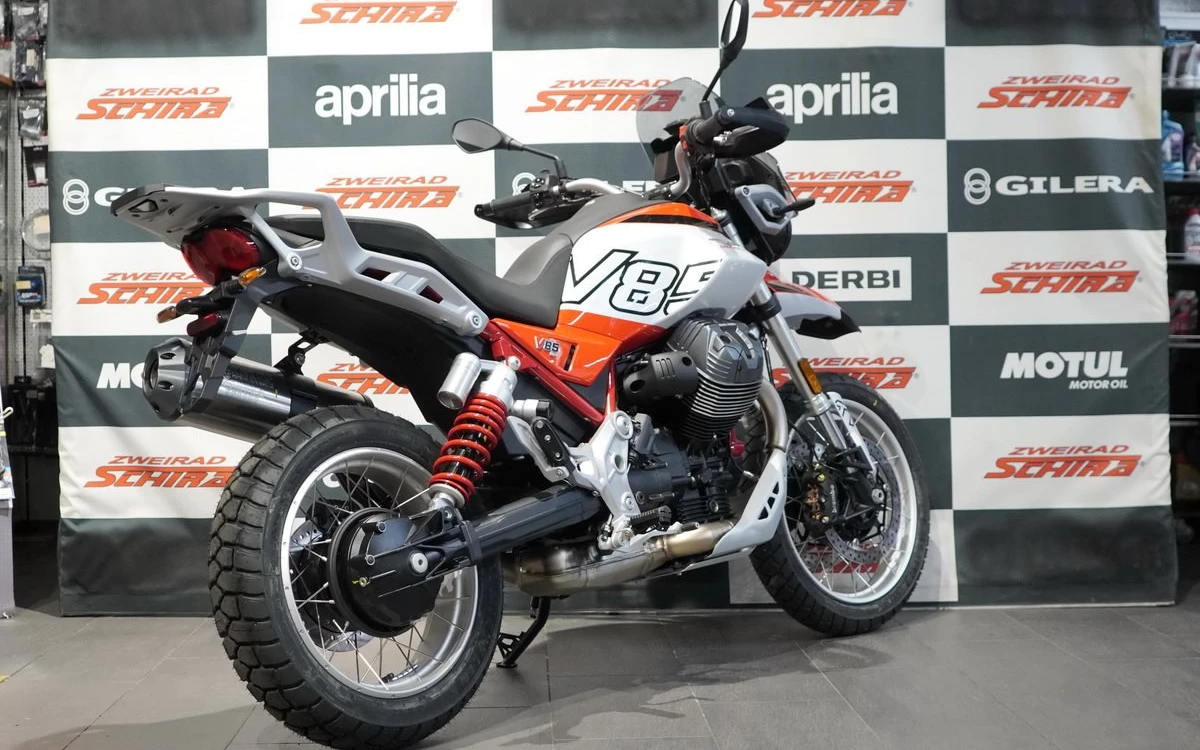 Zum Vergrößern bitte anklicken! Angebot Moto Guzzi V85 TT