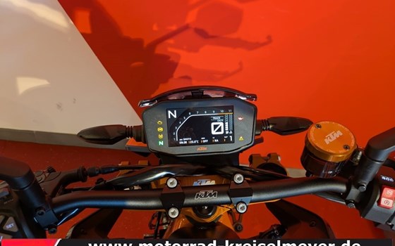 Gebrauchtmotorrad KTM 890 Duke R - Bild 9