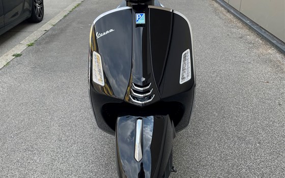 Neufahrzeug Vespa GTS 125 - Bild 4 Neufahrzeug Vespa GTS 125 - Bild 4
