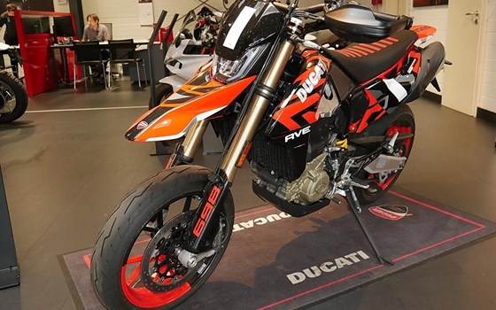 Gebrauchtmotorrad Ducati Hypermotard 698 Mono RVE - Bild 10