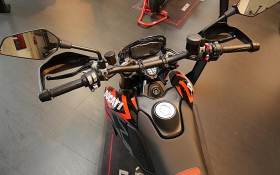 Gebrauchtmotorrad Ducati Hypermotard 698 Mono RVE - Bild 7