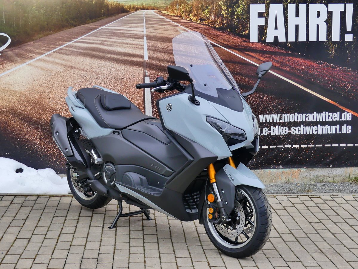 Yamaha TMAX Tech MAX