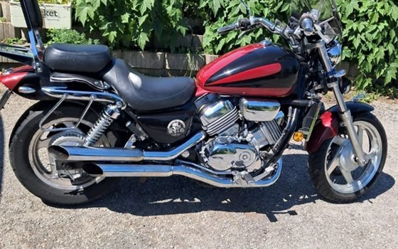 Gebrauchtmotorrad Honda VF 750 C Magna - Bild 1 Gebrauchtmotorrad Honda VF 750 C Magna - Bild 1