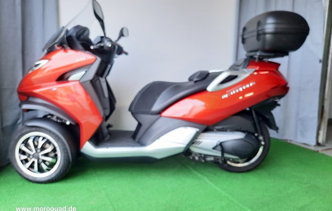 Peugeot Metropolis 400