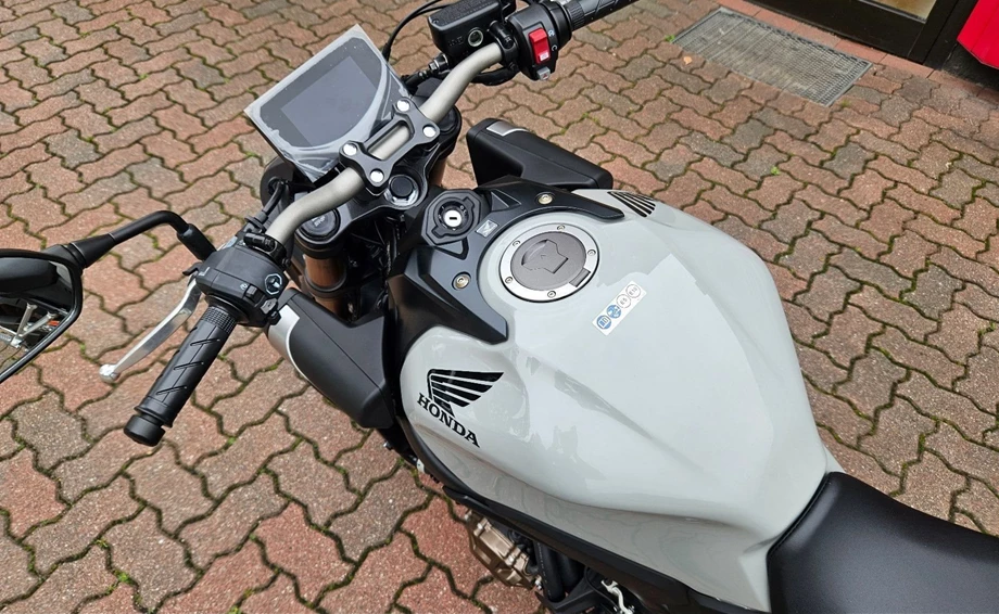 Offer Honda CB650R E-Clutch Bild 9: Offer Honda CB650R E-Clutch