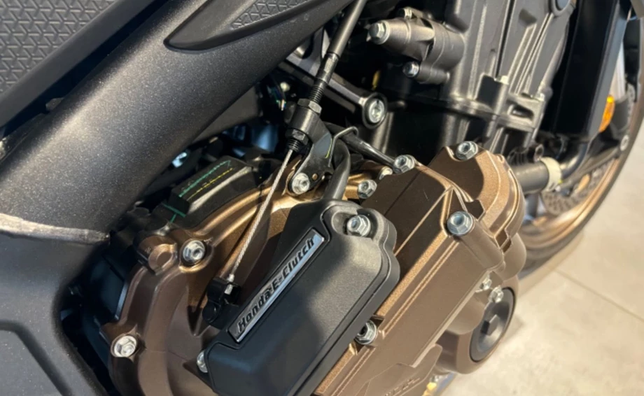 Angebot Honda CB650R E-Clutch Bild 6: Angebot Honda CB650R E-Clutch