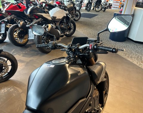 zum Vergrössern bitte anklicken!