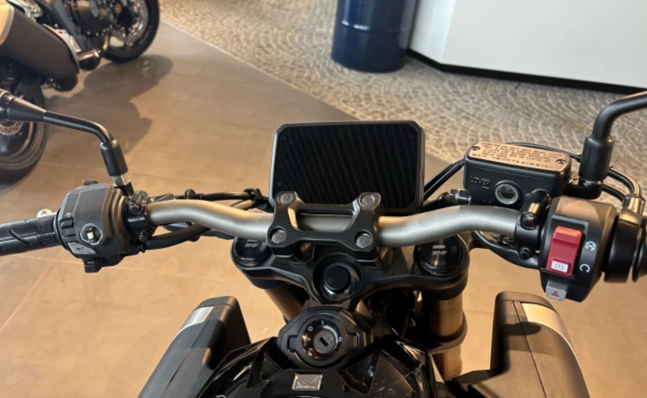 Angebot Honda CB650R E-Clutch Bild 8: Angebot Honda CB650R E-Clutch