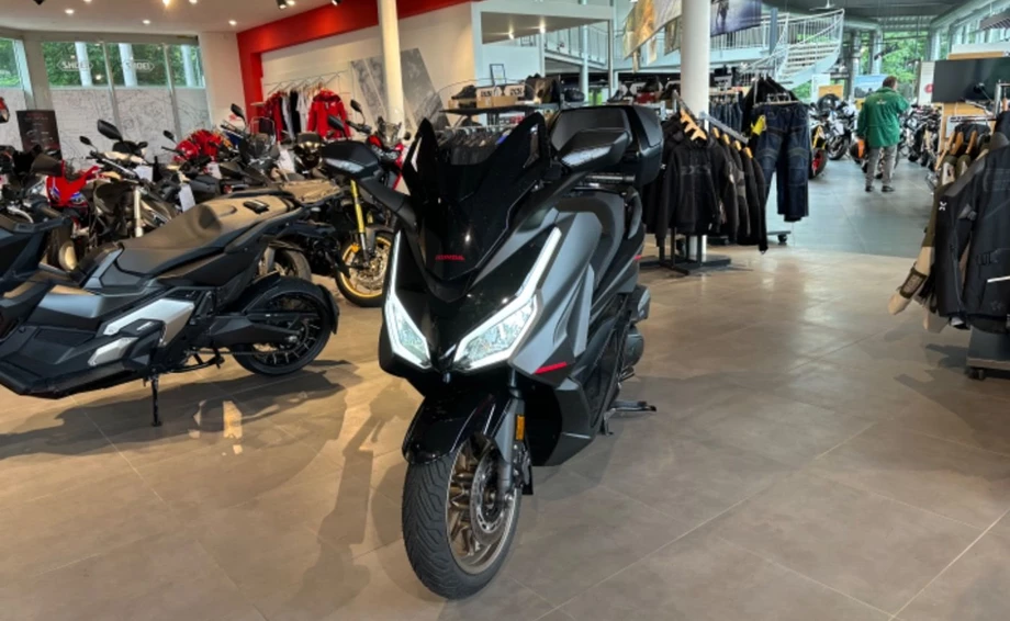 Angebot Honda Forza 125 Bild 3: Angebot Honda Forza 125