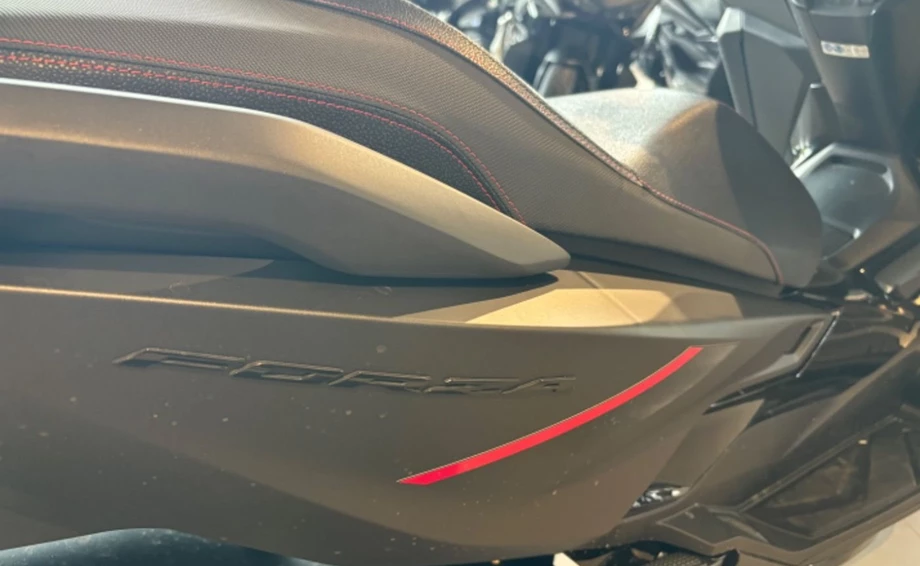 Angebot Honda Forza 125 Bild 6: Angebot Honda Forza 125
