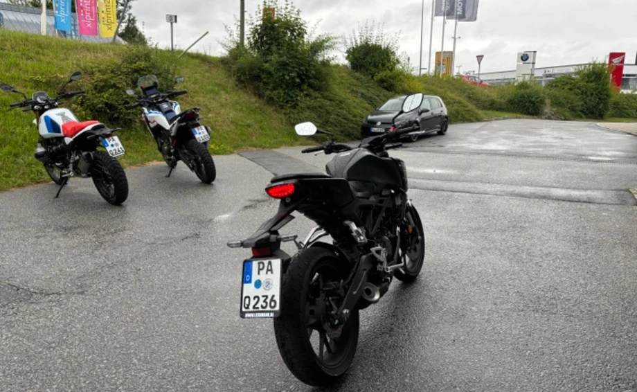 Angebot Honda CB125R Bild 6: Angebot Honda CB125R