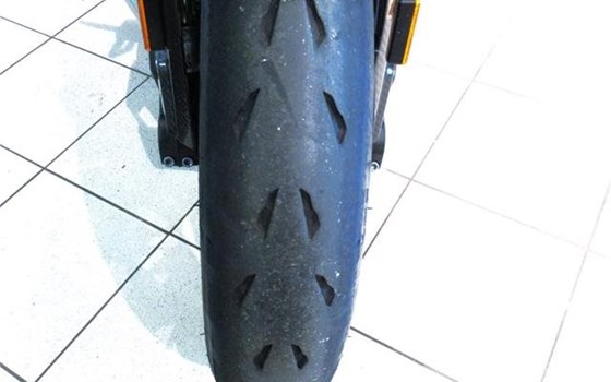 Gebrauchtmotorrad BMW M 1000 R - Bild 9 Gebrauchtmotorrad BMW M 1000 R - Bild 9