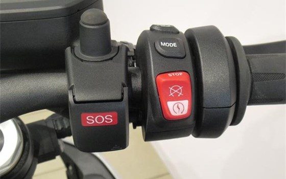 Gebrauchtmotorrad BMW S 1000 R - Bild 7 Gebrauchtmotorrad BMW S 1000 R - Bild 7