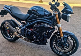 Gebrauchte Triumph Speed Triple 1050 Gebrauchte Triumph Speed Triple 1050