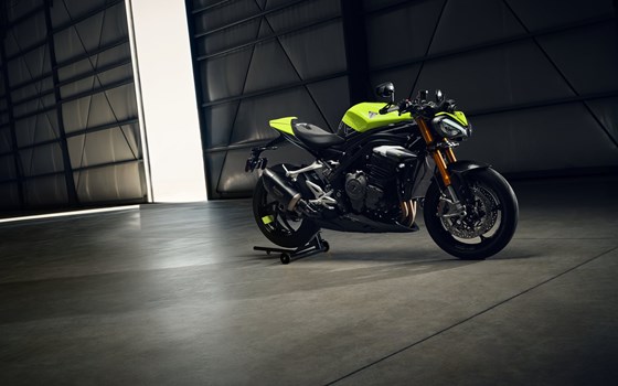 Neufahrzeug Triumph Speed Triple 1200 RX - Bild 18